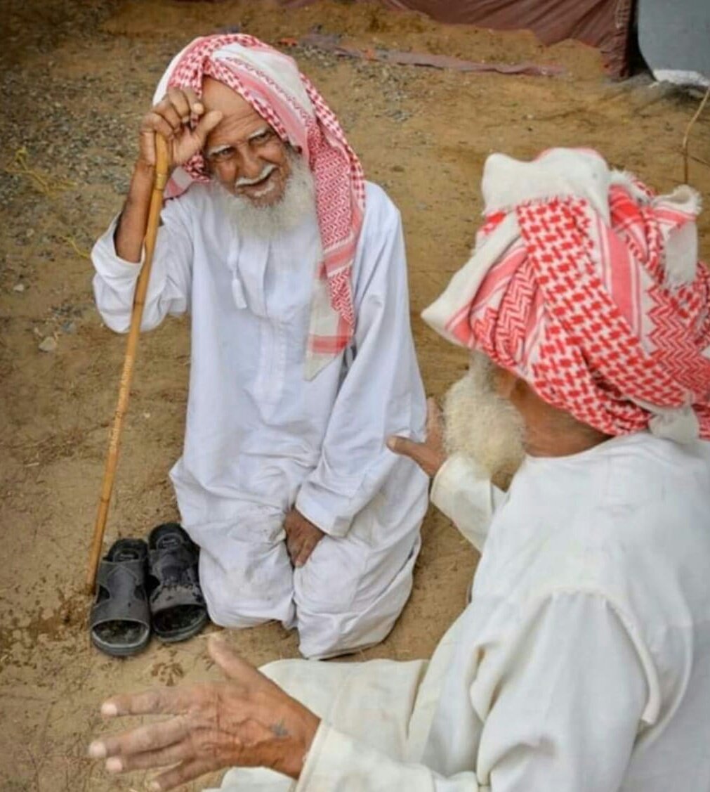 #ي_رlحتي

على رفوف الأماني .. يعيش الصبر
والضيق يسعى في دروب السكينه