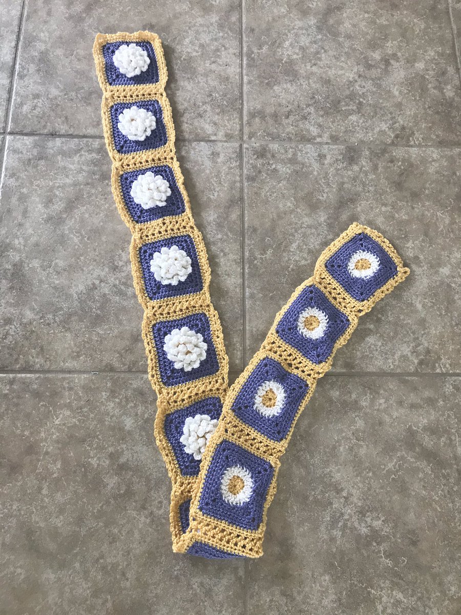 LilMotherHooker's tweet photo. I call this scarf “Sunnyside-Up” #crochet #caron #yarn #simplysoft https://t.co/dA0H5X4nMQ