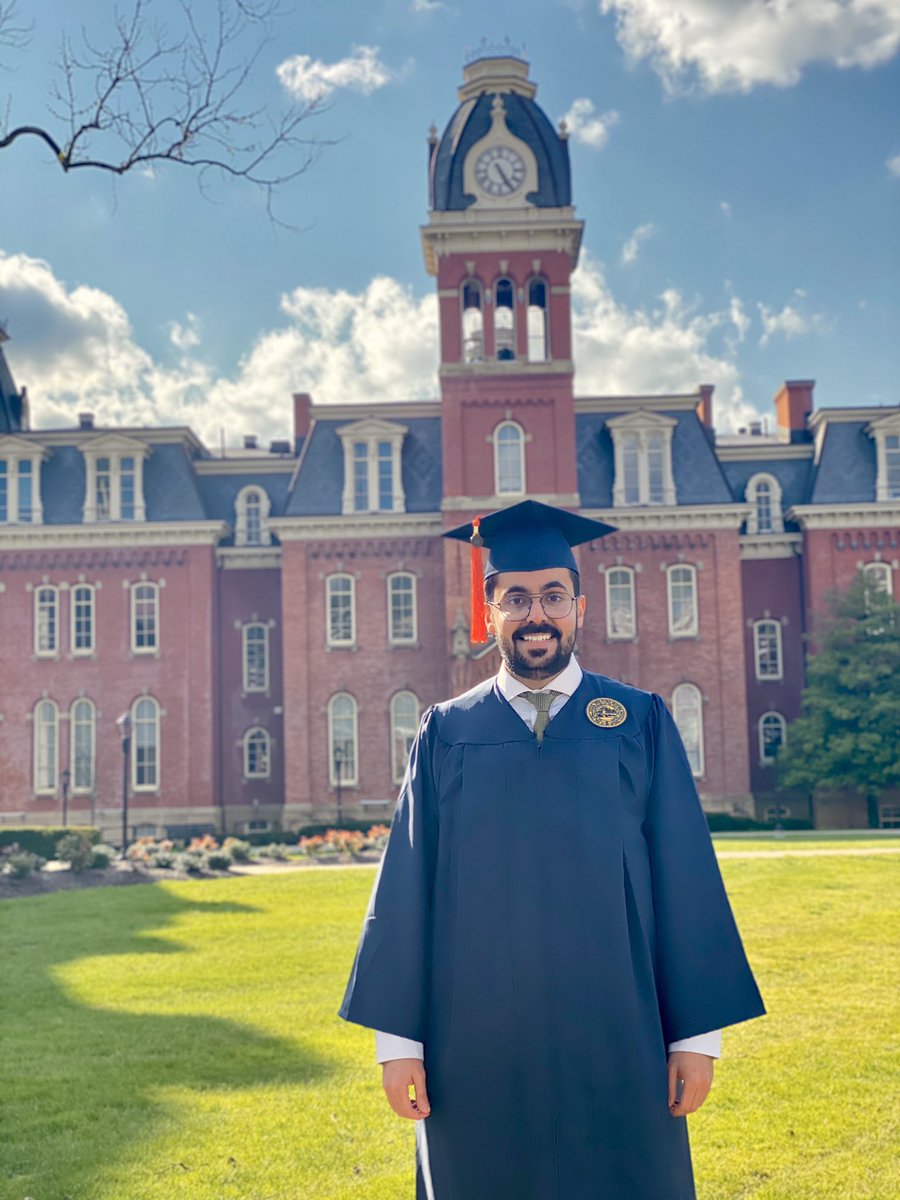 its_Abdullah97's tweet photo. وانتهى المشوار والآن نبدأ كتابة نجاح آخر✨🎓
Bachelor of science in Geology
Minor in Public Relations
#WVUgrad #WVU20 https://t.co/f1Y0LT9WON