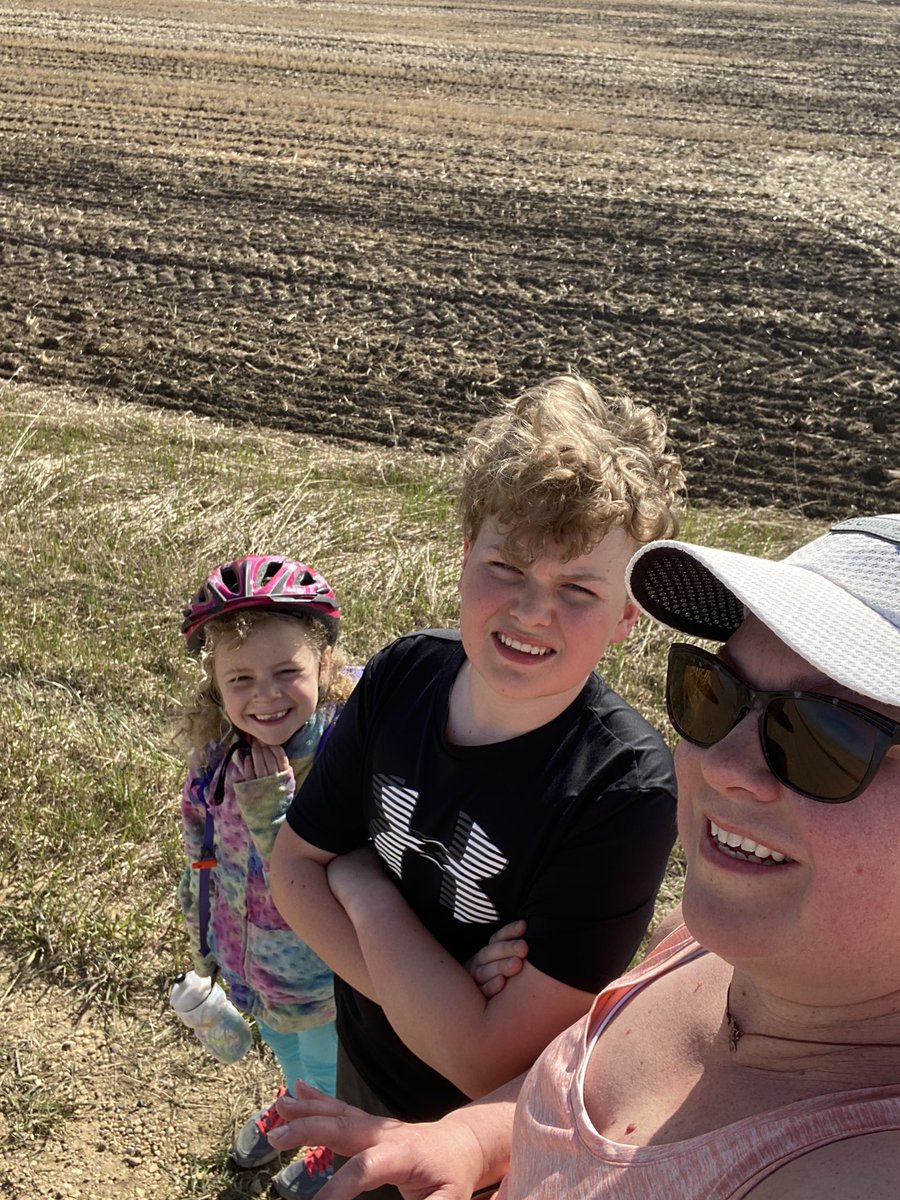 Keelytnels's tweet photo. My race team today. I did a virtual 10 km, Ella biked with me and Hayden ran 7 km (his longest run ever. So proud of these kids 😍...and me! #fitfabfun #amrlovetherun #bamr https://t.co/iTyP1nsqQz