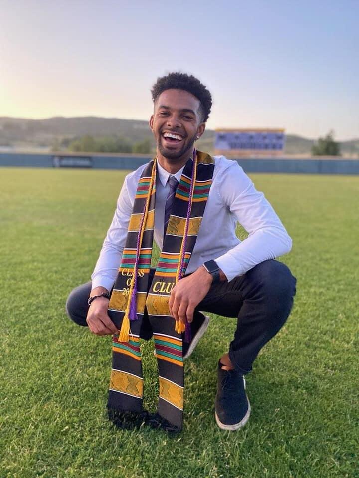 Congratulations to our graduating student-athletes! 🎓 

We’re incredibly proud of your accomplishments and we hope you enjoy this day of celebration!

#OwnTheThrone