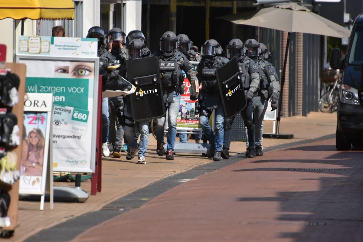 Melding 112 Pijmanstraat Zwolle inzake arrestatieteam