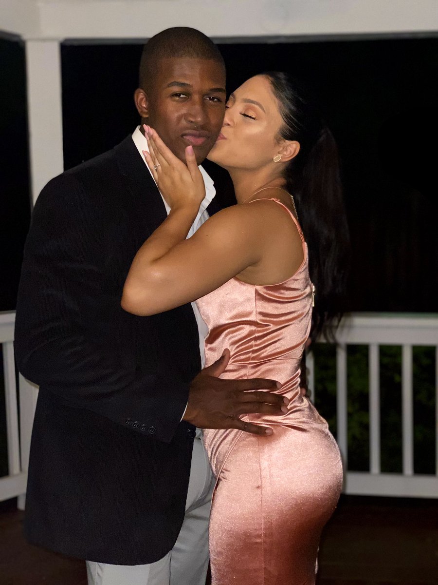 PrincessChrys_'s tweet image. I’m marrying the boy who sat next to me on the school bus! 💍