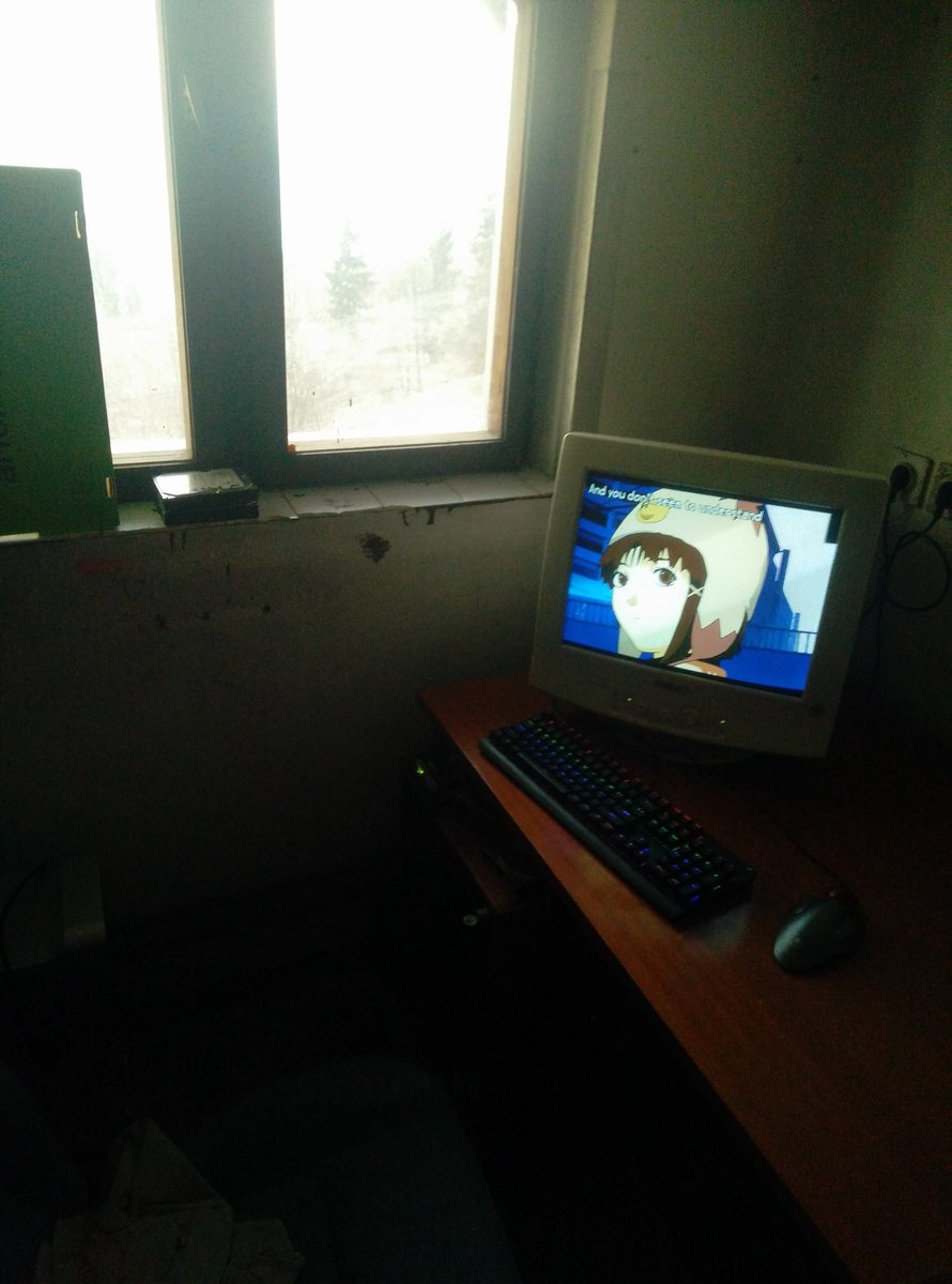 Stop all the downloading. (@compaesthetics) on Twitter photo 