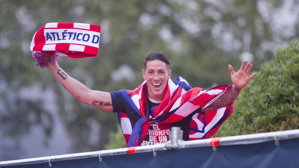 Todo_atleti's tweet photo. ➖Dos años de 'la foto' de Torres.

Nuestro futuro Presidente logró en su última oportunidad eso que deseaba desde crío: un título con el Atlético. 

“A nivel sentimental es el más importante para mí". https://t.co/WtuXDNc4QR