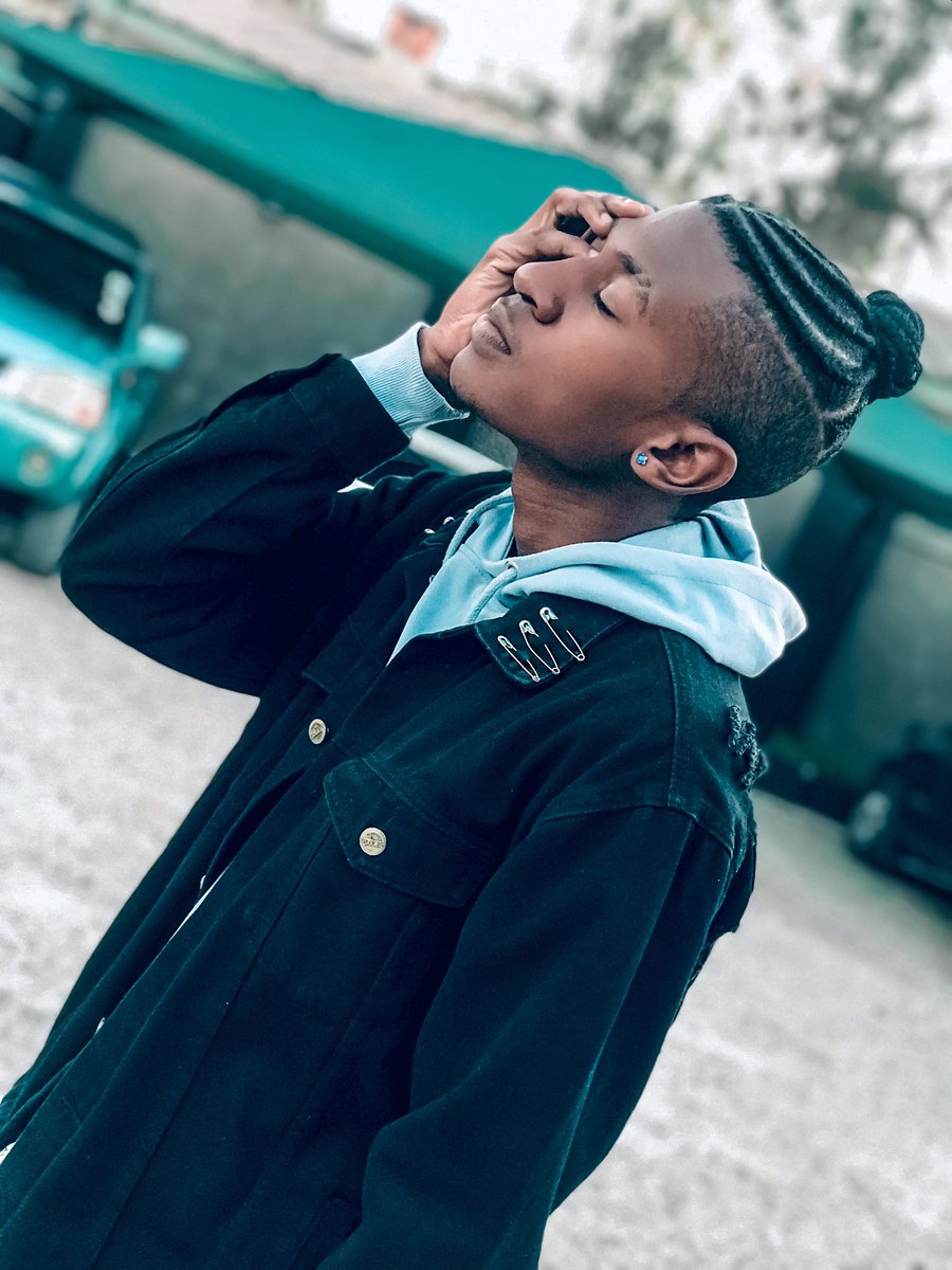 dominicmuko's tweet photo. If the plan doesn’t work, change the plan but never the goal 🙏🏽✨
📸: @kuba_zm_
.
.
.
#zedtwitter #TeamMuko #redcastle #zed #zedmusic #rnb #hiphop #rap #afro #pop #goals #zedconnect #zedconnects #zambiansinuk https://t.co/rQgYlZxygt