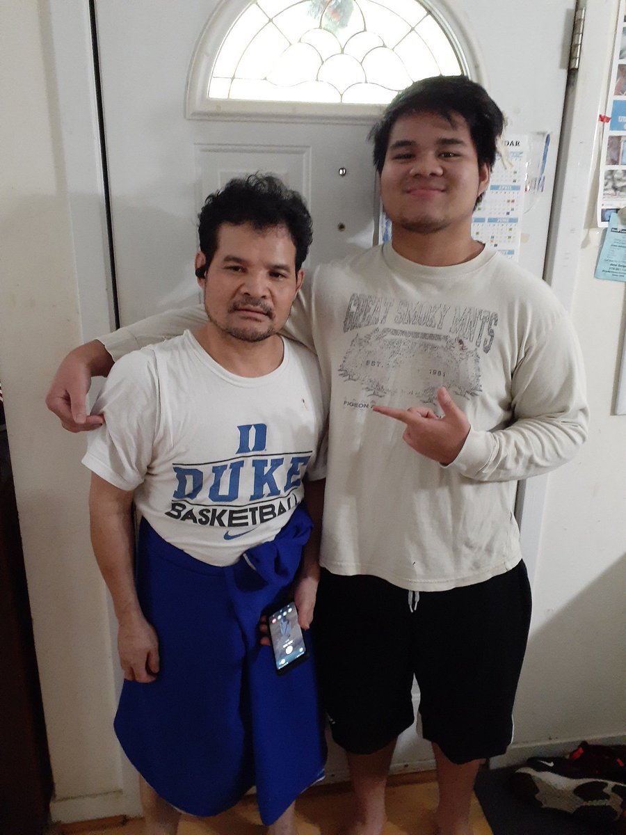 kaneballack2's tweet photo. @MannyPacquiao @MPac_Foundation same same but different https://t.co/FATxUSqVRf