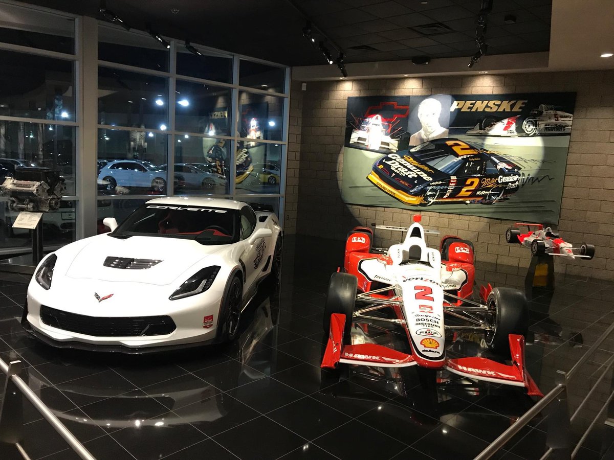 GP_MagazineNL's tweet photo. Pareltjes in het Penske Racing Museum in Phoenix, Arizona. https://t.co/g52bsFn0Tt
