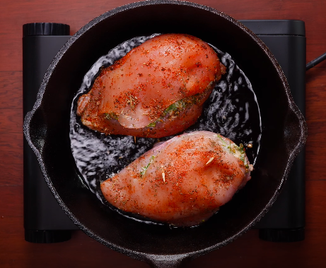 HungamaY's tweet photo. Broccoli and Cheese Stuffed Chicken Breast Recipes.

Juicy and Delicious This quick flavour-packed meal, The whole concept of Stuffing Chicken Breasts with your Favourite Fillings "Butterflied Chicken Breasts" . https://t.co/RwxgOi9Ndv https://t.co/oTAoYg2SgB