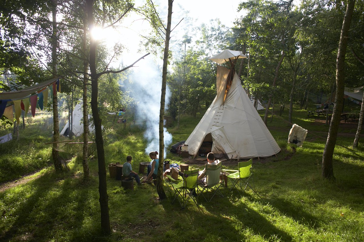 We’ve rounded up 10 ways your family can start exploring your local world together - fal.cn/387kR