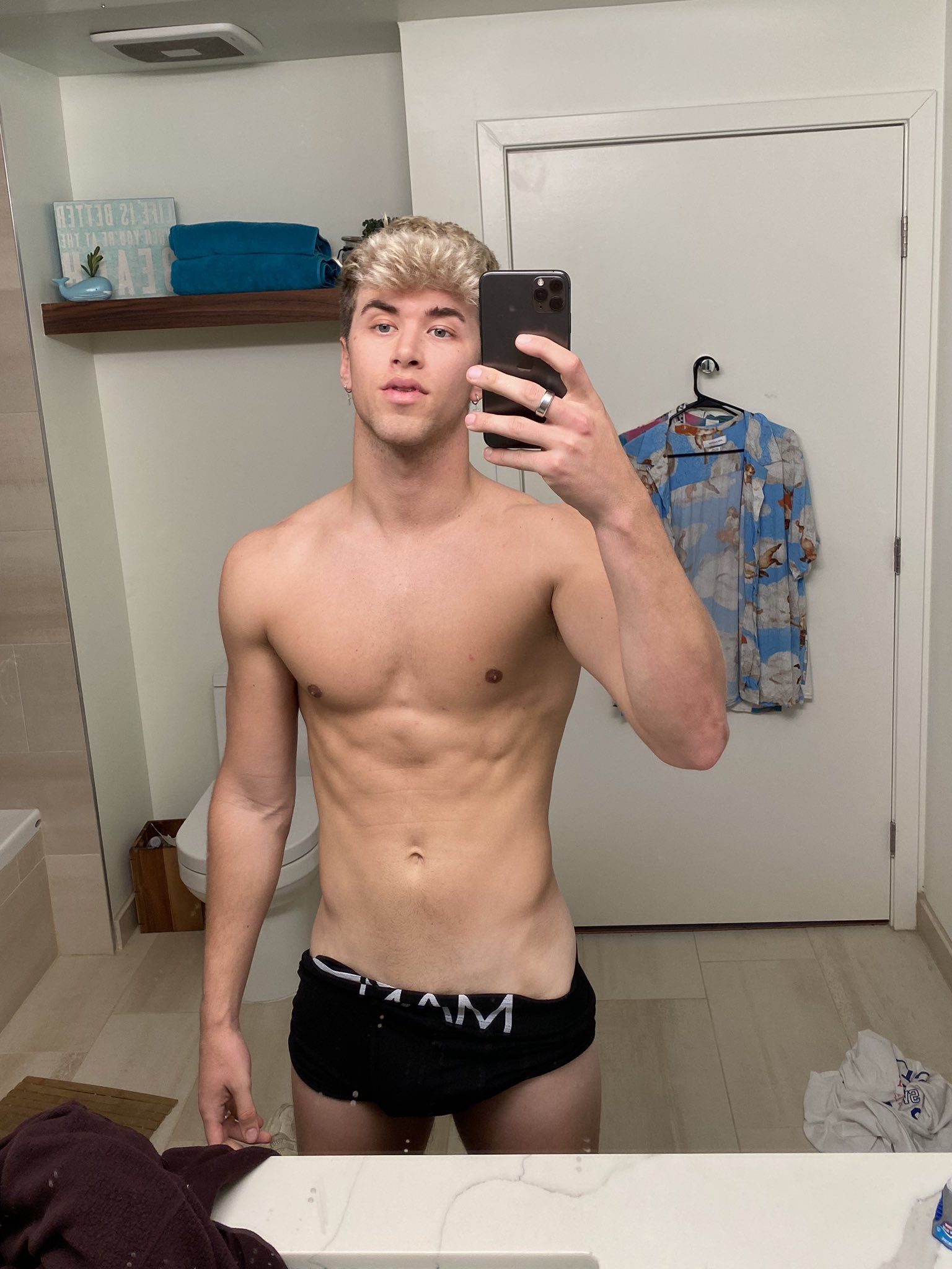 Nate Garner on X: break up helped me find the upgrade button  t.co1PQfXm2OLx  X