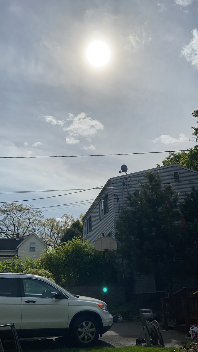 ForeverATable's tweet image. I know I’m supposed to enjoy the outdoors and all but it’s just to hot outside!
Game idea: every round you spin a wheel and it changes the temperature and whoever’s the hottest looses