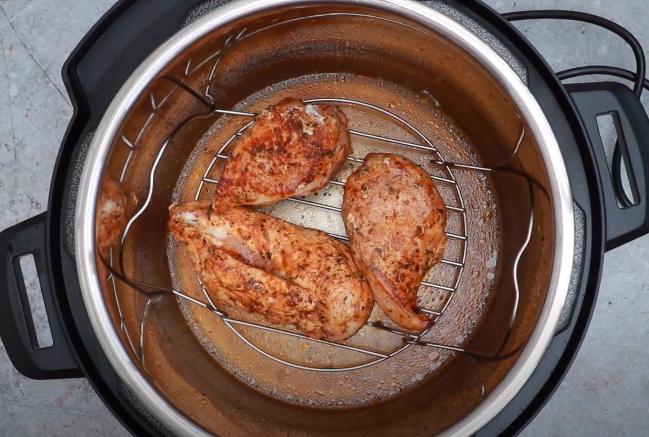HungamaY's tweet photo. Instant Pot Chicken Breast Recipes 

Golden and speckled with blossoms on The outside, tender and succulent on the inside: Is this not what you need for supper this is the best recipe to make tonight. With only 10 minutes
https://t.co/HS9F7inkxI. https://t.co/pQwOk1M1AI