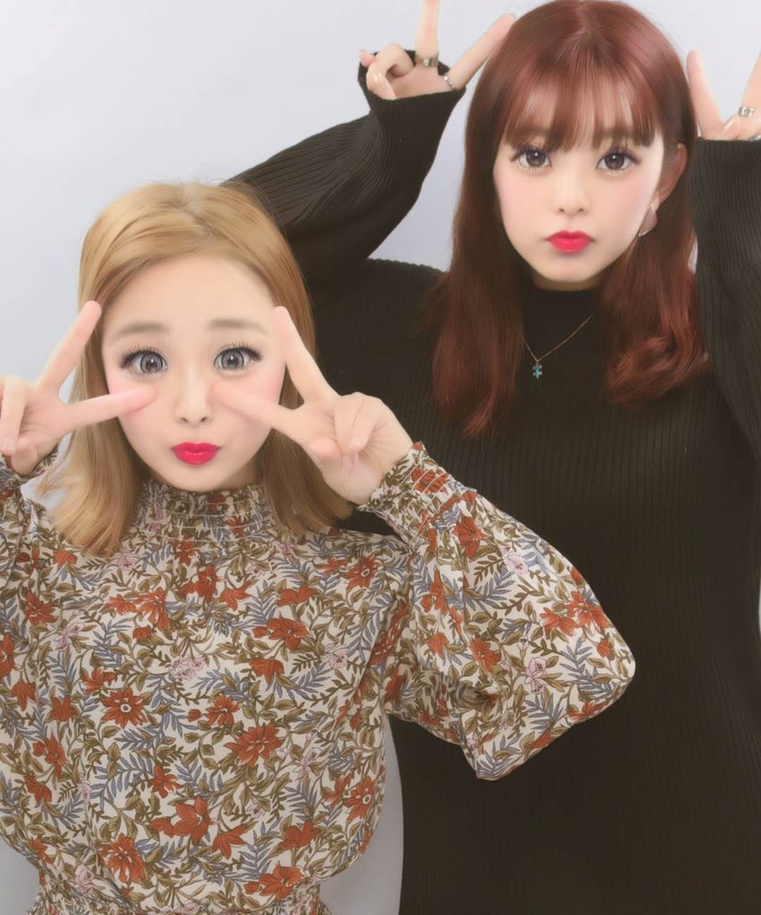 2884K's tweet photo. ひっさしぶりの投稿💁🏻‍♀️
ほよこは元気にしてるかな👯‍♀️
また赤髪にしたいな。。
もうこれ2ヶ月前とか早すぎる🤦🏻‍♀️ https://t.co/BSmO4KzzPW