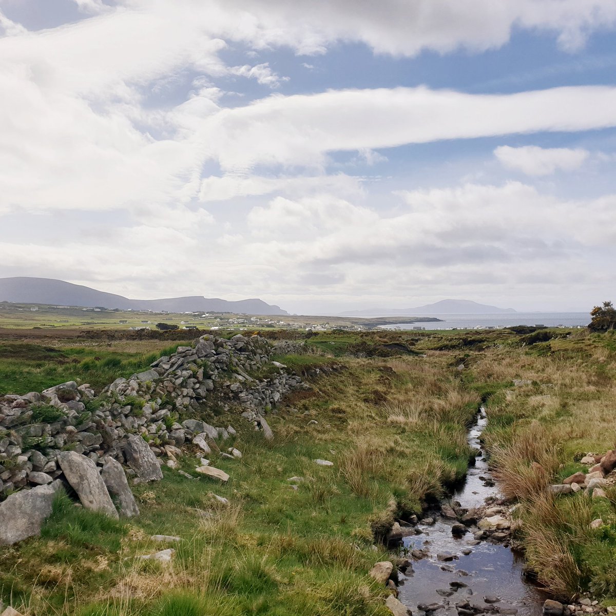 achillproperty's tweet photo. All the benefits of modern living and the ability to get away from it all on your doorstep. Achill has it all!
https://t.co/pKDp1bgXKB #staysafe #StayHome #IslandLife #remoteworking @MayoDotIE @achilltourism @AchillAcla https://t.co/aGP7MLHHUq