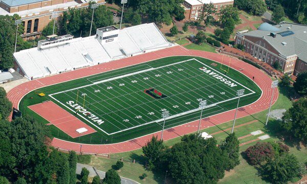 AustinSybrandt's tweet photo. Blessed to receive an offer from Davidson College!! ⚪️🔴 @DavidsonFB @DavFB_CoJack @Scott_AbellFB https://t.co/35hk61P1py