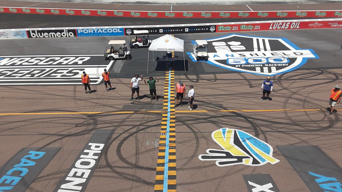 Kelly Epley tweet media