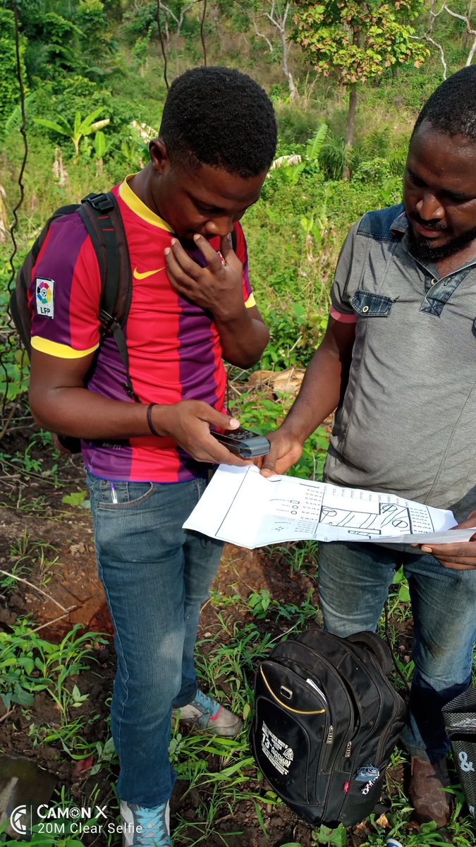 I love rocks.
I love to practically delineate the extent of mineralization 
I am a Field Geologist.
I am a Hydrogeologist too.
I love my Profession. 👲