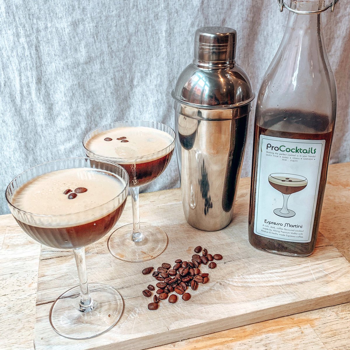 justlikejess__'s tweet photo. Cocktail Evening! 🍸 Thanks to @ProCocktails #gifted https://t.co/n8SoeeFdRs
