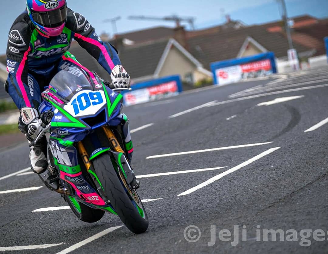 loveroadraces's tweet photo. A fantastic action sequence shot by Jamie Millar for this #slidesaturday 👏👏👏👏 Neil Kernohan on the Logan Racing #YamahaR6 at last year SSp NorthWest200. Saved?! #LoveRoadRaces https://t.co/ficIsVqVpO