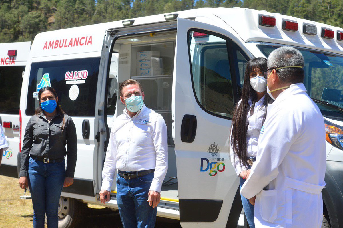 AispuroDurango's tweet photo. En esta visita al municipio de #Topia, hicimos entrega también de una ambulancia y equipo médico al servicio de toda la población y personal de salud. Mi agradecimiento a las diputadas @MarthaOliviaDgo y @Karen_PerezH por su participación en esta gira de trabajo en #LasQuebradas. https://t.co/7EloEjbS5P