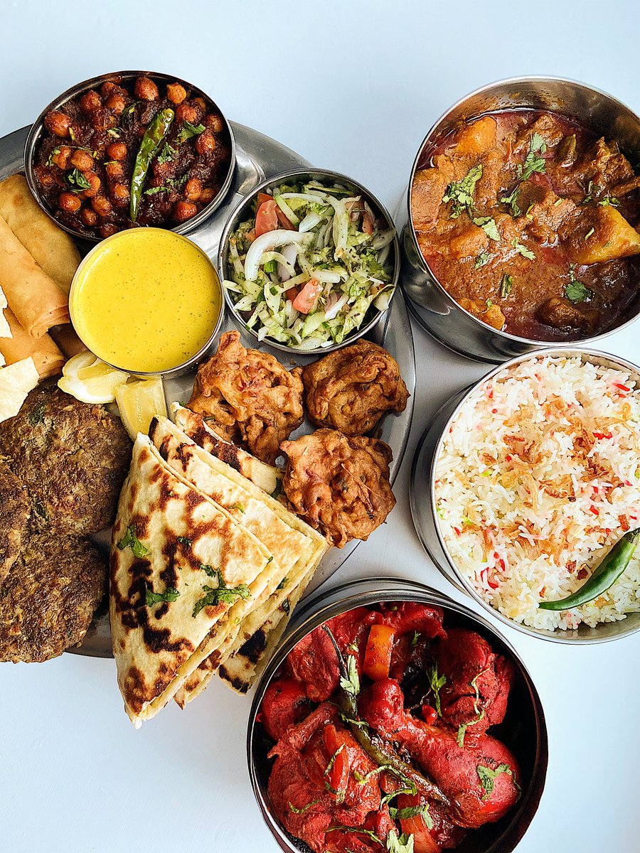 dateconnoisseur's tweet photo. Big Fat Indian Feast #iftardiaries https://t.co/aFiSPOVqRV