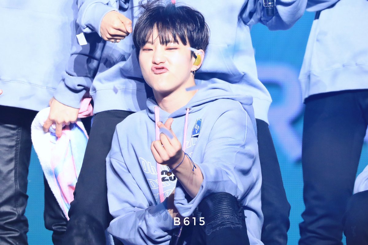 hourly_hoshi's tweet photo. #HOSHI #호시 #SEVENTEEN #세븐틴 https://t.co/KsLL6KfsEy