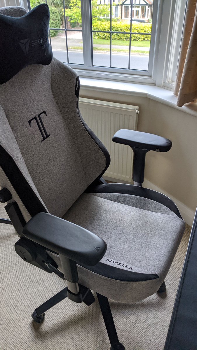MrMeWaD's tweet photo. Upped my WFH game! https://t.co/vwmGyQ8hqN