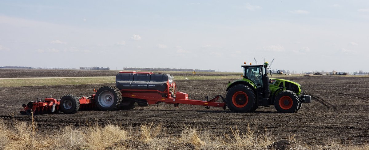 FarmGrass's tweet photo. #cornplanting.  First year with #Horsch Maestro &amp; #Klaas Axion 950. https://t.co/copIbXhEqN