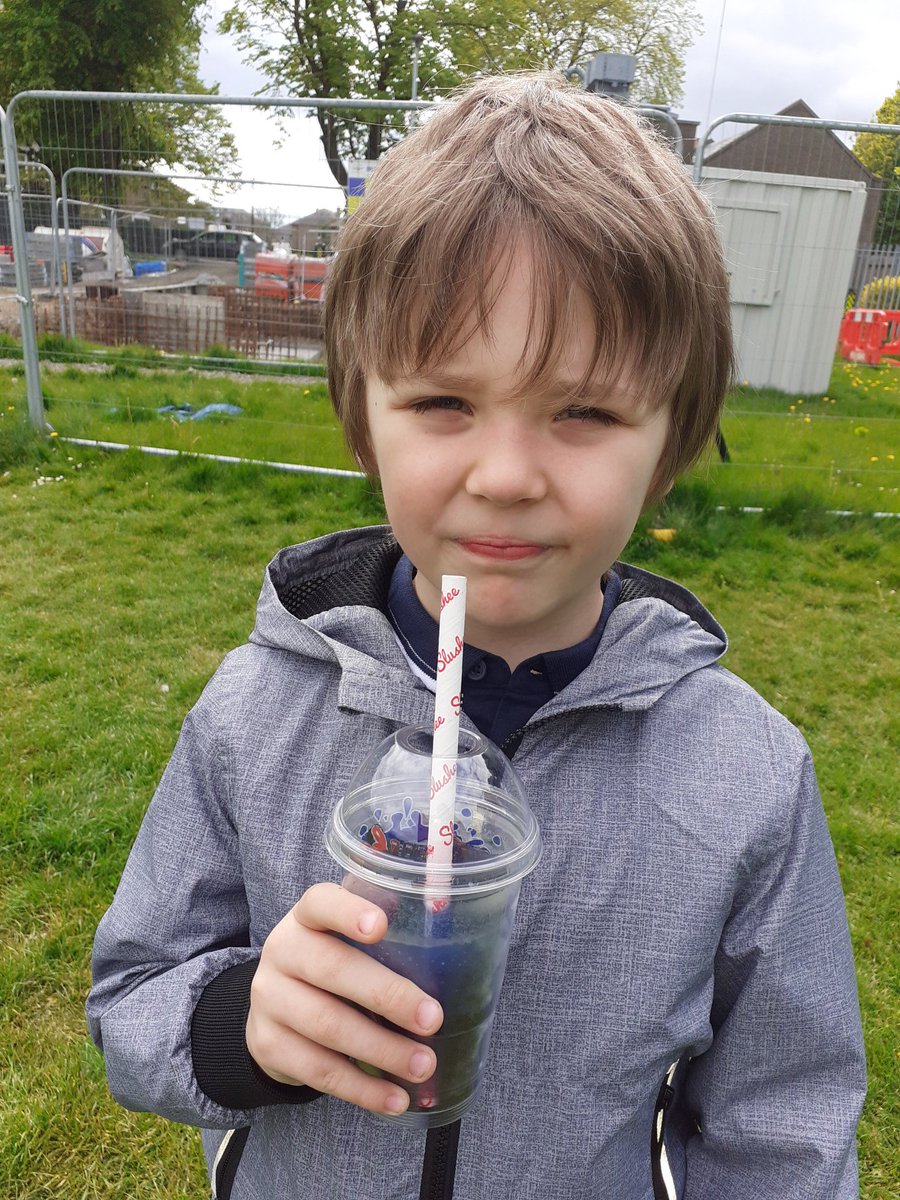 siobhanhamil25's tweet photo. So they boys wanted a slushie...well if you can reach the top of the goals #teamwork #motivated @MrsDaviesSPS @StenhousePS @MurrayburnP James says he now wants to be a police officer because being a teacher is super hard 😂 #newappreciation https://t.co/RlqeicNiSI