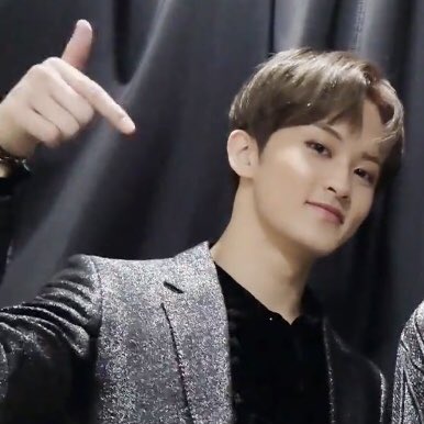 mark pics⁰² tweet media