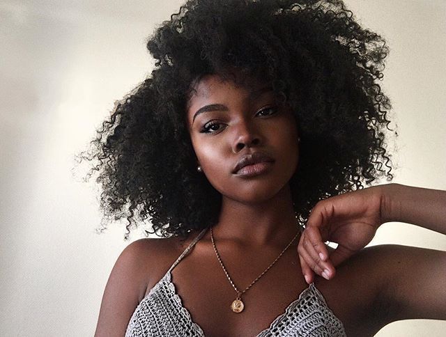 phifayemali's tweet image. "D e s e n r o l o" 

Águas de Março: desfecho de Ana Jauregui &amp;amp; Sofia Cabello. 🏳️‍🌈

Obs: Não é uma Au, é tipo isso k. 🚩