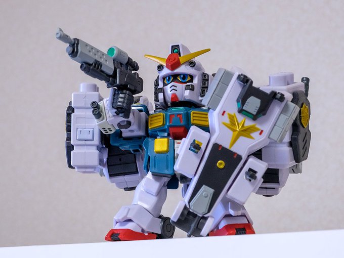 【中古】 ＳＤガンダムフォース ３/講談社/あおきけい Amazon.co.jp: 機動戦士ガンダム00F (001) (角川コミックス
