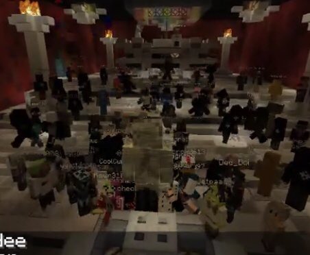 u812notme's tweet photo. Backstage and live with @nothingnowhere #Minecraft #livemusicalert https://t.co/8Jxii6ZEP1