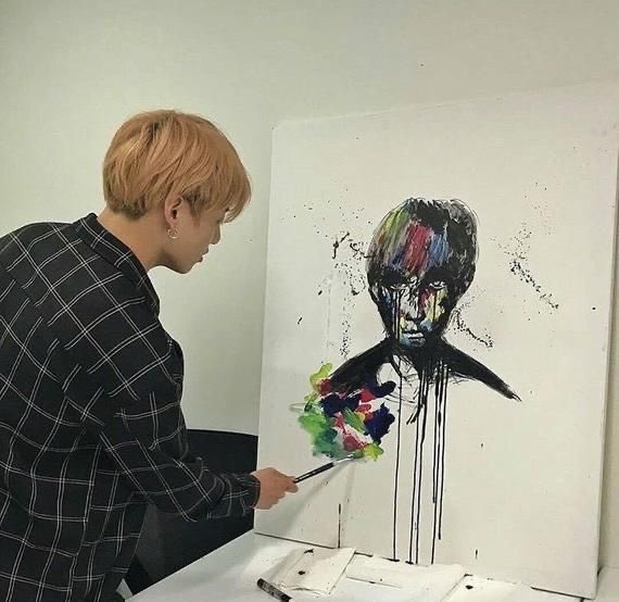 pjmkiki's tweet photo. — jikook au in which jungkook—a relatively unknown artist who has just achieved his first solo exhibition—finds himself face to face in said exhibit with esteemed idol park jimin, who asks jungkook’s opinion about the meaning of his own painting https://t.co/YzauhnO6Ib
