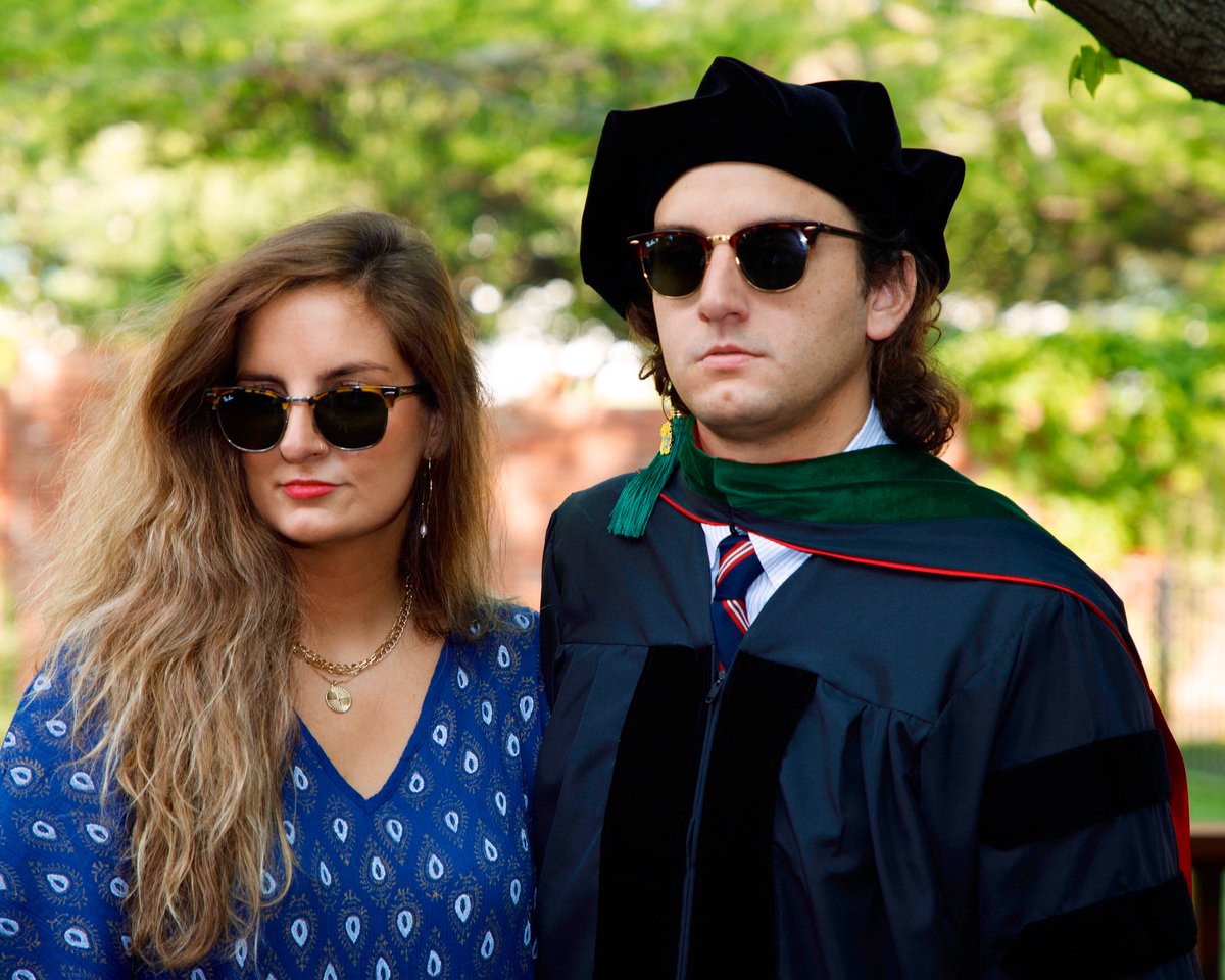 soli_salgado's tweet image. happy shouldve-been-Graduation Day to Juan Salgado, MD! we owe you a rager, doc 🍻