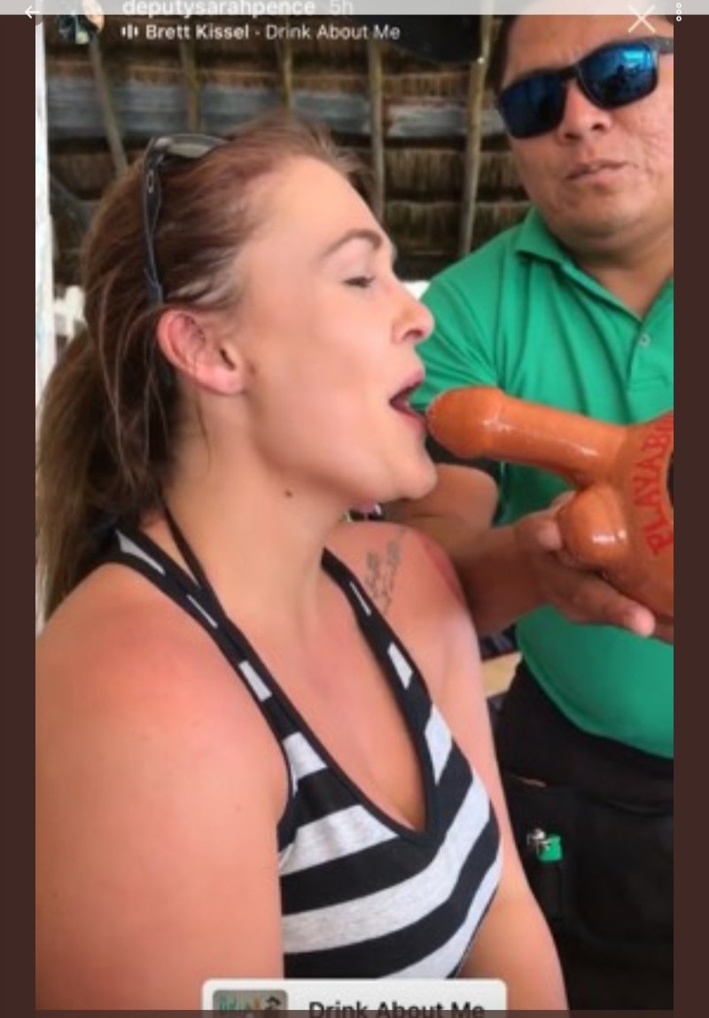 lido_di's tweet photo. @EnsoRings I realize you wanted a celebrity to do your marketing, but are you really ok with this? #ensorings https://t.co/V3CmmMqeV1
