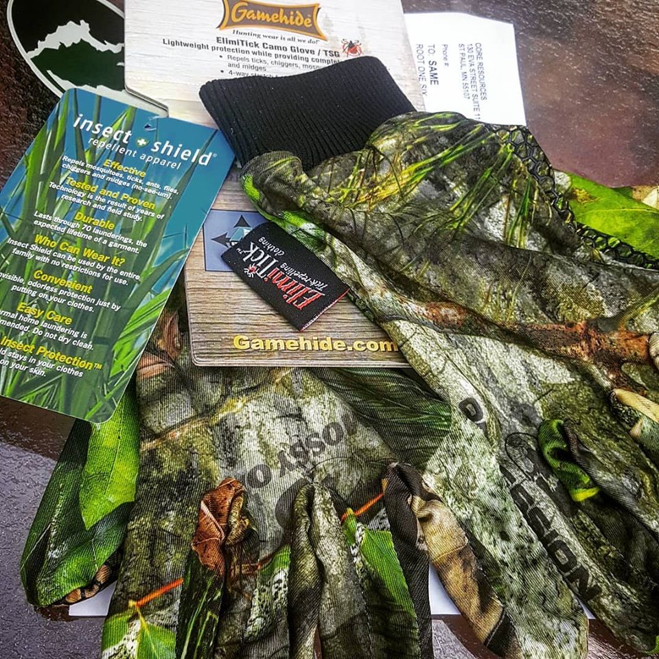 RootOneSix's tweet photo. Huge #ShoutOut to @GAMEHIDE today. Once they learned that our gloves were coming apart they immediately sent us a replacement pair of #Elimitick gloves. Can't wait to get some use out of these #HuntingIsLife #RootOneSix #OffRoad #Fishing #Hunting #Outdoors #Conservation #LiveFree https://t.co/LCaVA8Fc4J