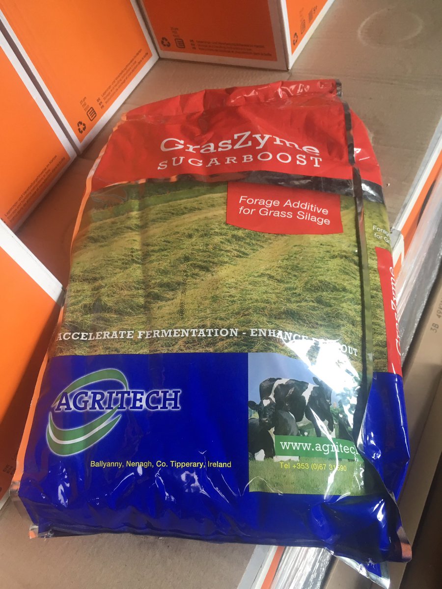 ETonra's tweet photo. Nice to get a start at silage this week , serious crops with Agrtech sugar boost added to increase quality @GlanbiaConnect @AgritechIreland #greatsilage #silage2020 https://t.co/4Hux2aRSvM