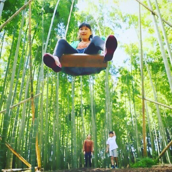 若竹の杜 若山農場 公式 若竹の杜は 子ども達も元気になれる場所 学校が始まる前に 免疫力上げていきましょう 若山農場 栃木 若山農場 竹林 散策 竹林浴 ピクニック お弁当 竹のブランコ 日光浴 深呼吸 癒し 子供のお出かけ 学校