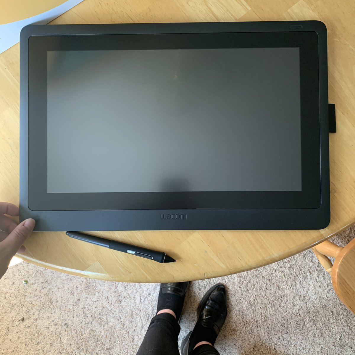Faorie's tweet photo. The most wonderful gift I’ve ever received #wacom #wacomcintiq16 #cintiq #drawingtablet #art #support #ilovemyfamily https://t.co/ezjtSNlrwH