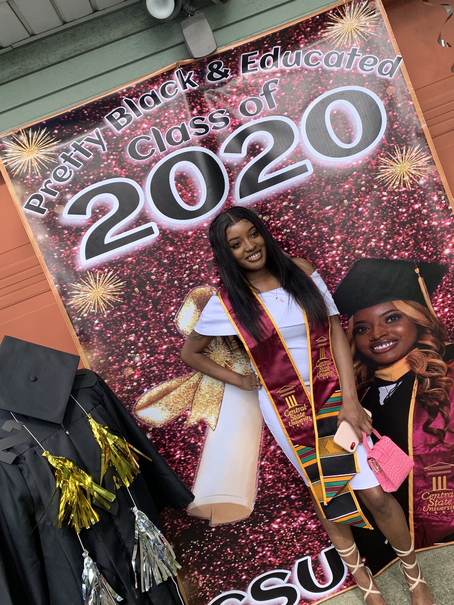 MarcellaNiccole's tweet photo. Issa College Graduate 🥳❤️ https://t.co/IId4tnPKFA