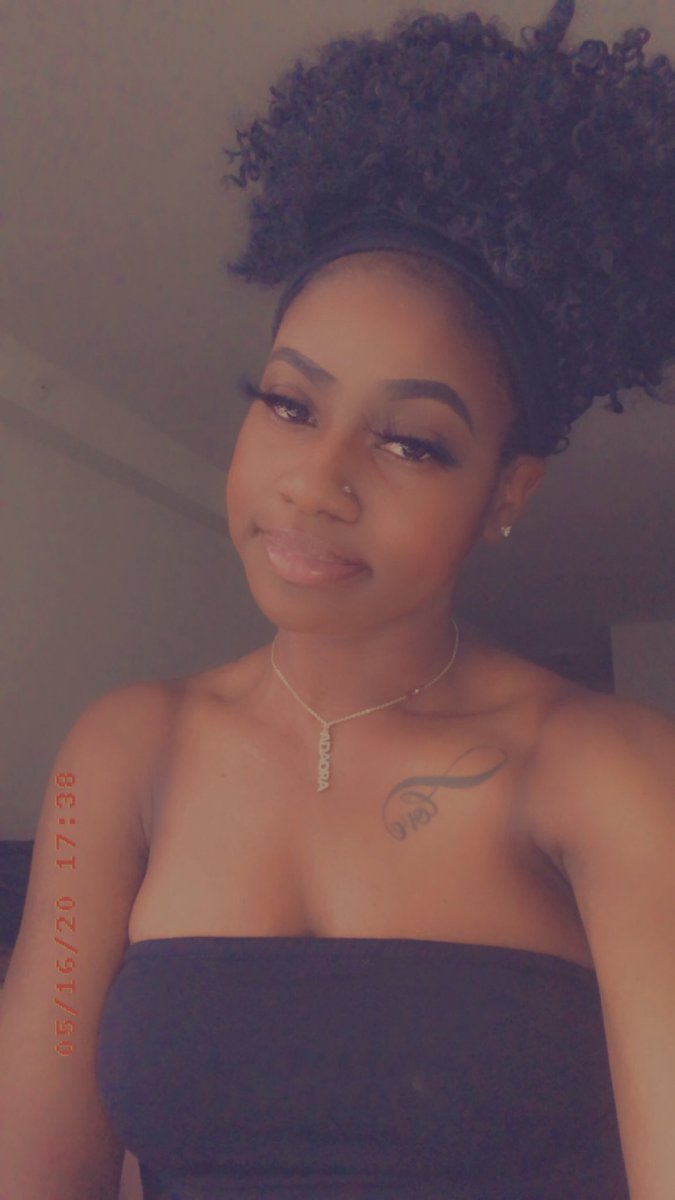 AfricanAdababy's tweet photo. 🙌🏾well hell its been awhile😽 https://t.co/6CcCzSkhOd