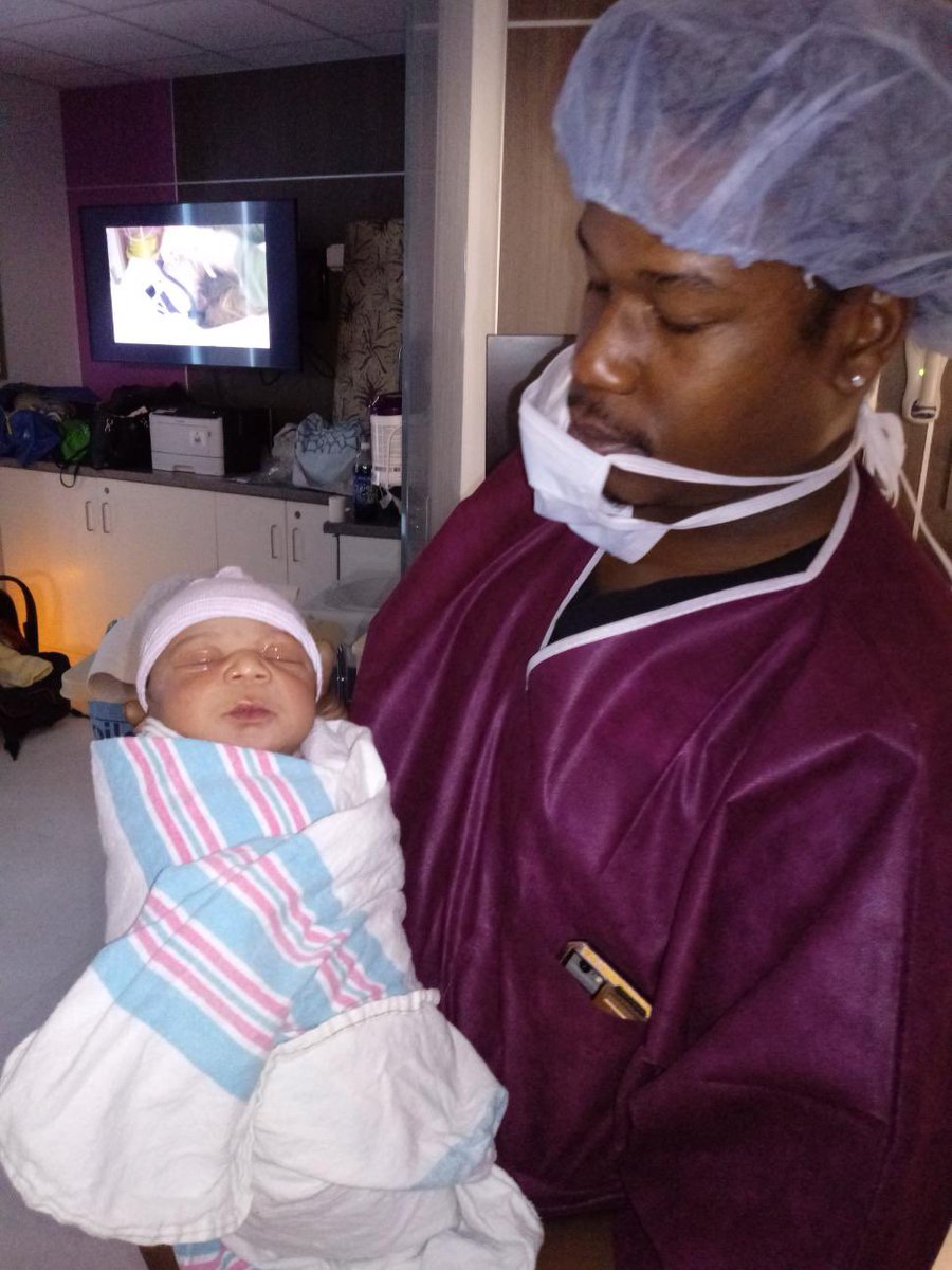 ESproaps's tweet image. My husband and our New Baby January 20th 🎉🎉🎉🎉🎉🎉