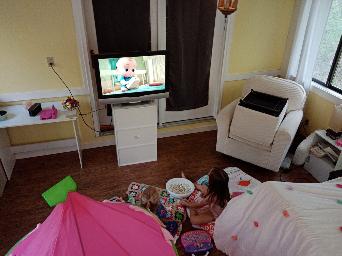 6th weekly fortnight.  Busting out the 15 year old Norcent 720p.