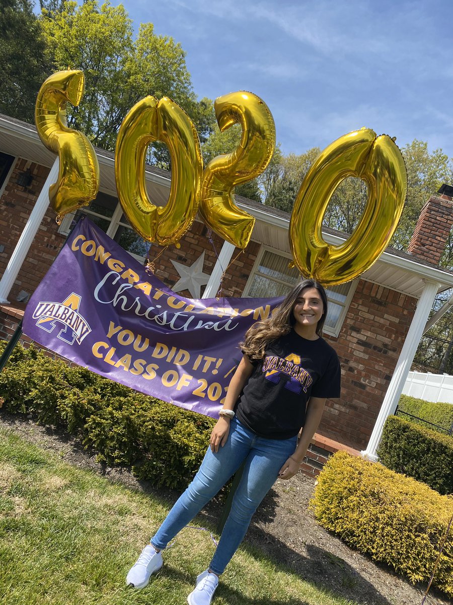 Christinaaa_R's tweet photo. Can’t believe the best 4 years of my life has come to an end. UAlbany you were too good to me #UAlbanyGrad https://t.co/37xABBkvEp