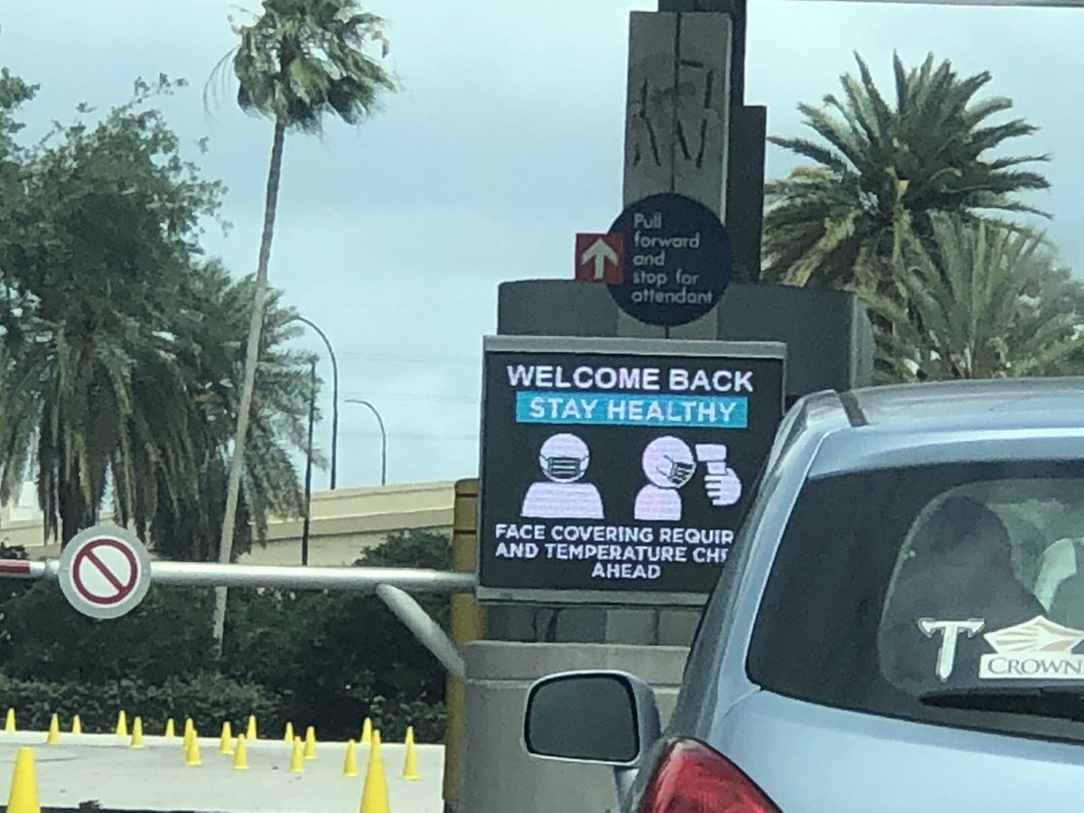 WDWIntel's tweet image. Welcome back @UniversalORL #citywalk #CoronavirusPandemic @BubbaGumpCo