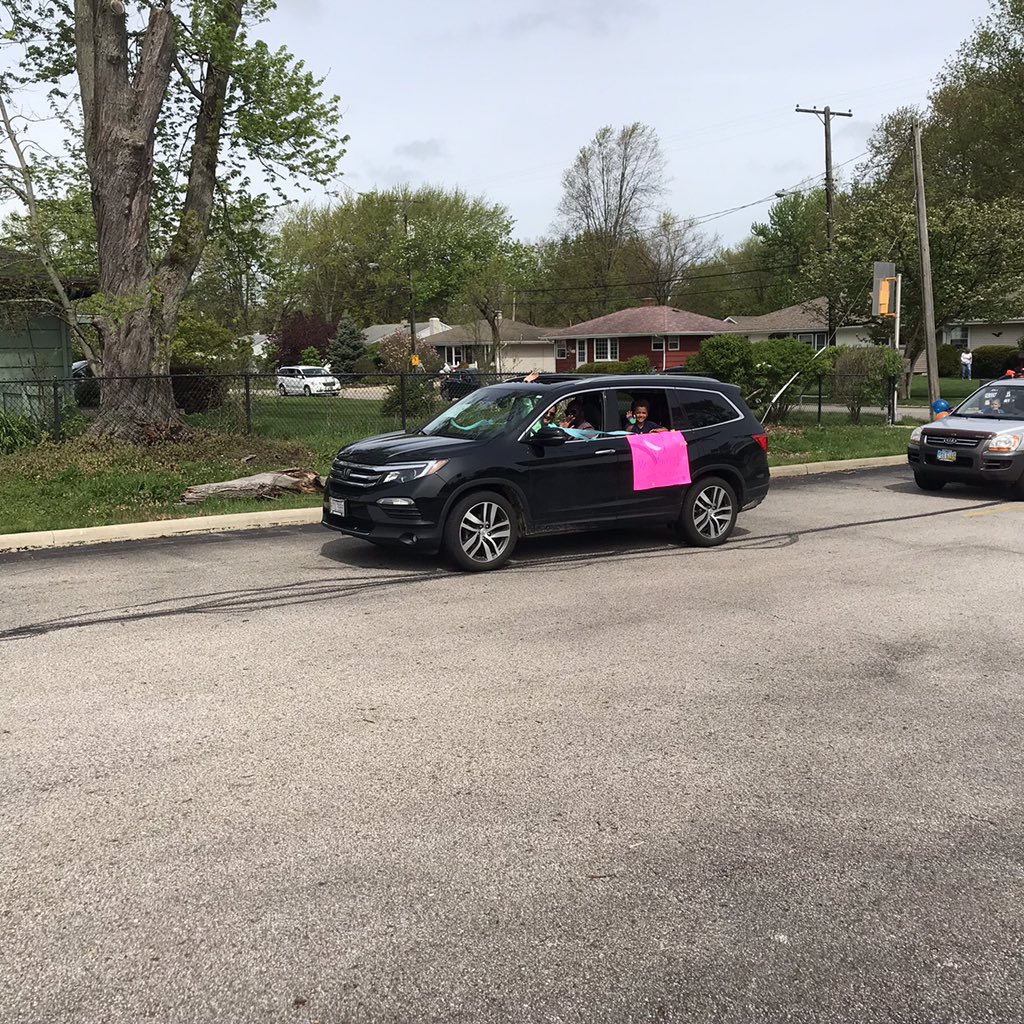 GrindstoneBCSD's tweet photo. #TitanStrong! Grindstone family parade! Lots of fun and lots of love 💙🧡 https://t.co/XcEVnUgV51