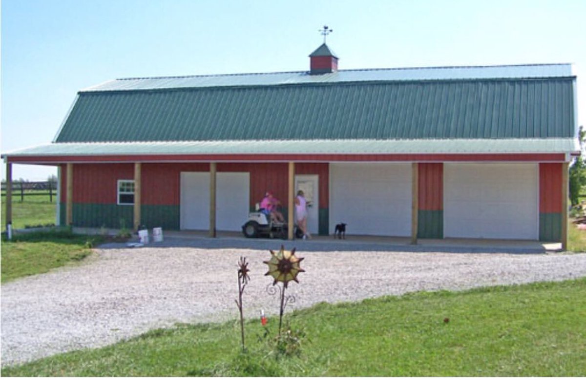 inc_blitz's tweet photo. Dog dogs of summer are ahead of us and we couldn’t be happier ☀️☀️☀️☀️❤️. Here’s a sweet little red barn to celebrate!
.
.
.
.
.
#buildwithblitz #blitzbuilders #postframe #polebarn #builder #garagegoals #garage #barngoals https://t.co/qwMYtRfCqK
