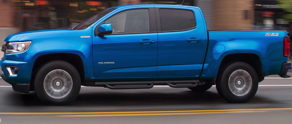 CutterChevy's tweet photo. Bold capability and a wide range of options helped the Chevrolet Colorado win the 2020 Kelley Blue Book's Best Buy award for midsize pickup trucks. https://t.co/eOjVWxfME2 https://t.co/qjhiCFNph4